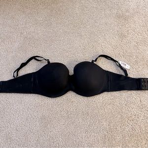 NWT Victoria’s Secret 34DD Body by Victoria Convertible Strapless Bra